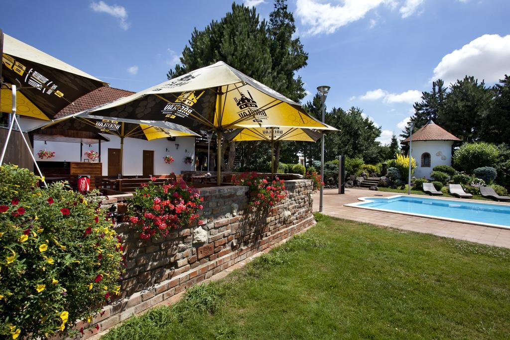 Celnice 4*